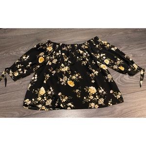 Ardene Off Shoulder Floral Blouse